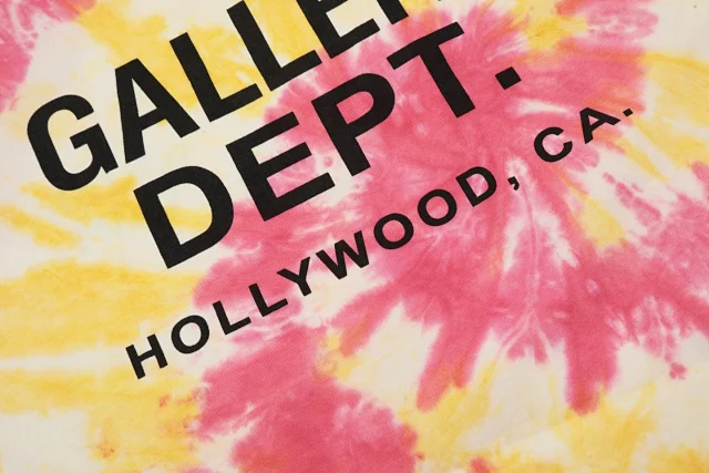 Gallery Dept. T-Shirts Eyes On You Graphic T-Shirt product detail image 45