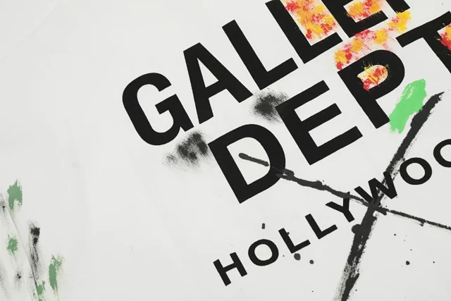 Gallery Dept. T-Shirts Eyes On You Graphic T-Shirt product detail image 34