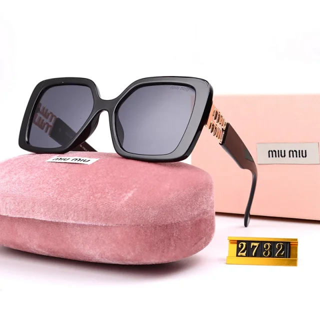 Miu Eyewear 2730 Oversized Square Sunglasses product detail image 25