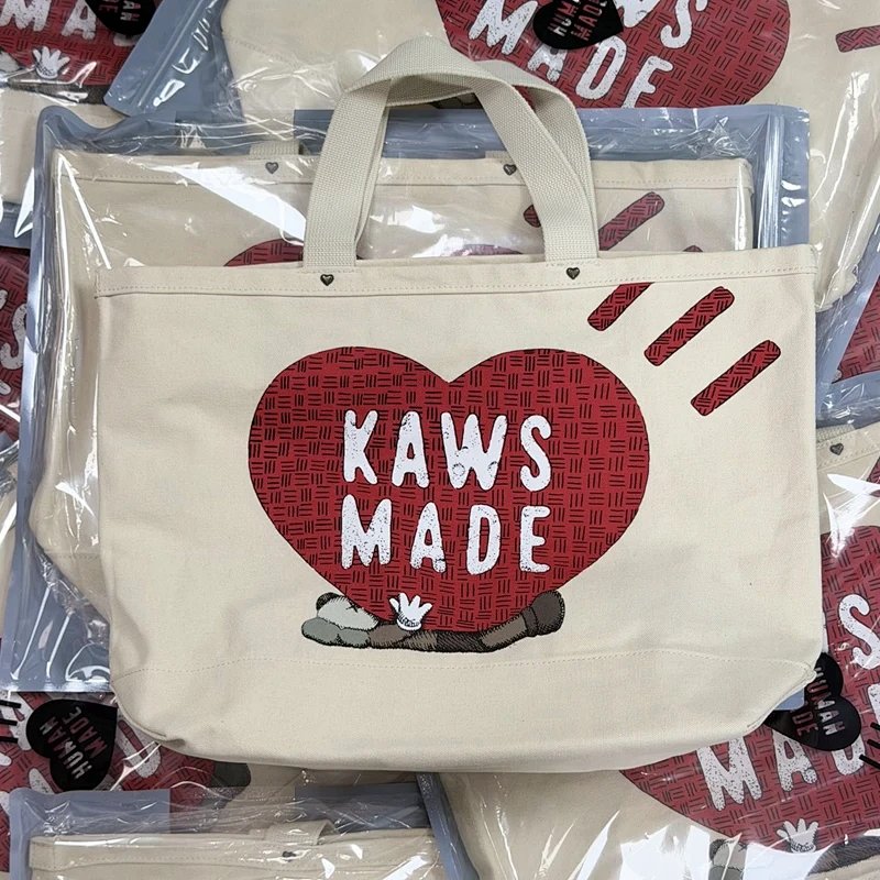 Kaws x HUMAN MADE TOTE BAG 新款限定联名复古帆布包 Size：52x36x15cm   HM0052