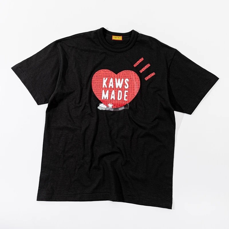 HUMAN MADE × KAWS 联名款 SS26 KAWS MADE 曼谷开业限定系列 圆领短袖T恤 颜色：黑色 白色 码数：S M L XL  HM0060