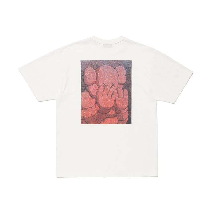 HUMAN MADE × KAWS 联名款经典双X捂眼米其林人偶英文艺术图案印花圆领短袖T恤  颜色：白色 尺码：S M L XL  HM2544