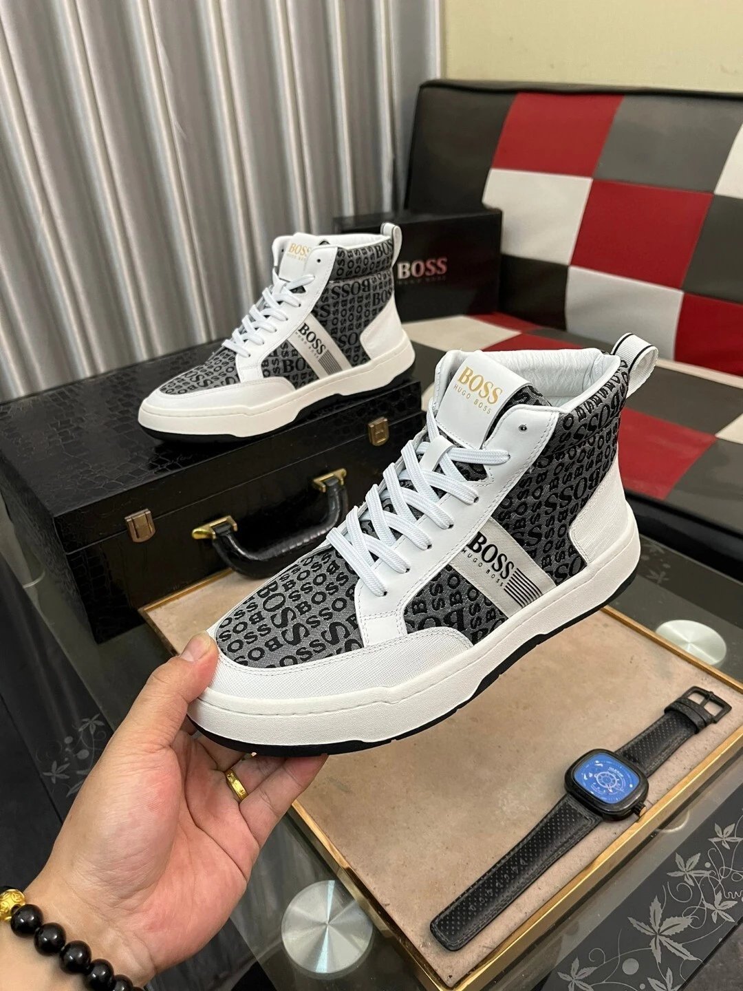 Casual Sports Shoes photo 2