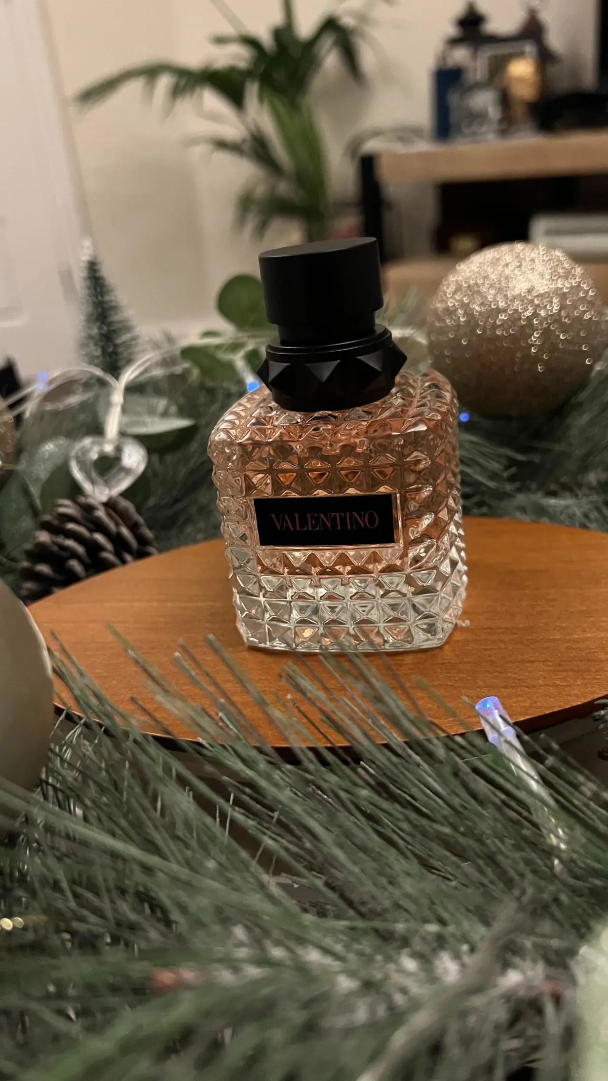 Delivery Donna Born In Roma Coral Fantasy 100ml