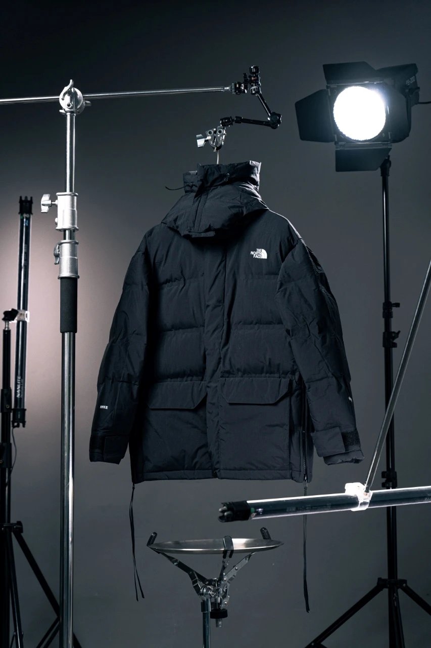 The North Face Down Jackets Hooded jacket with flap pockets — black