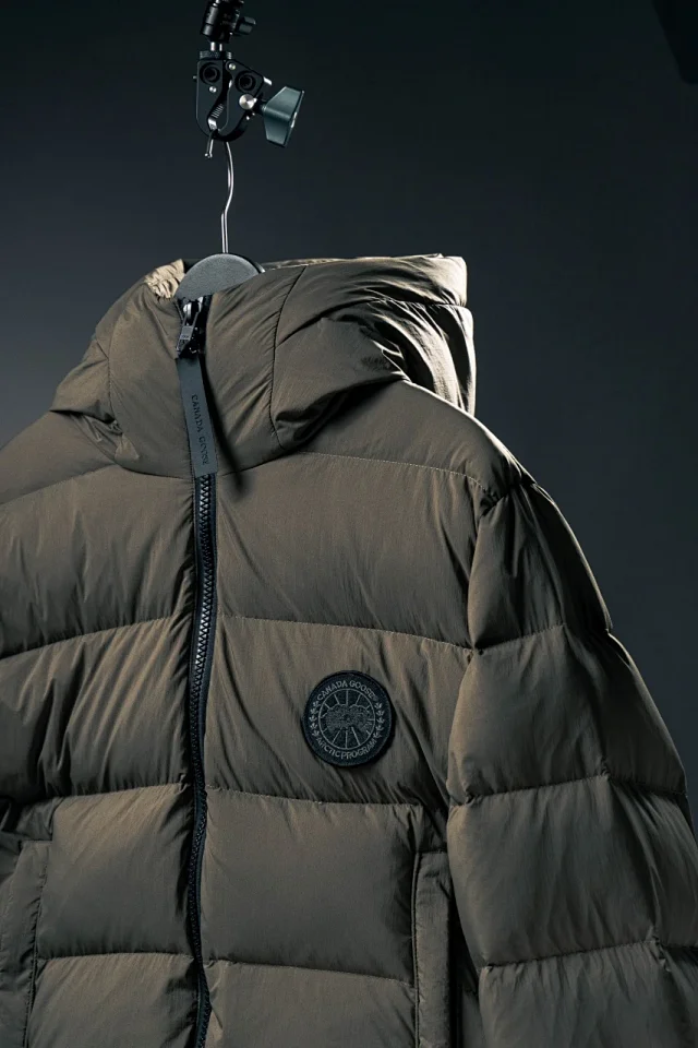 Canada Goose Down Jackets Hooded quilted puffer jacket with black-label patch product detail image 15