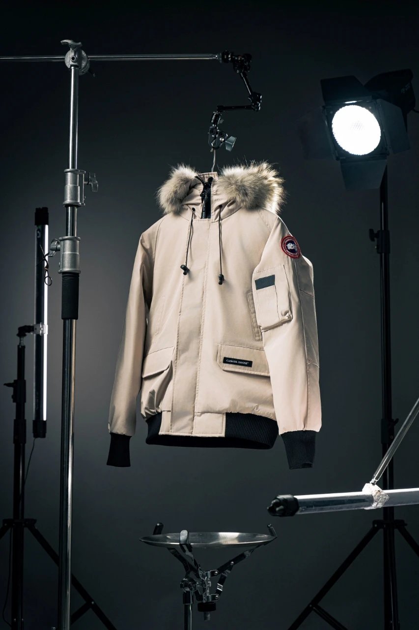 Canada Goose Down Jackets Fur-trim hood bomber jacket — Beige