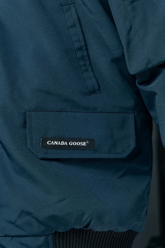 Canada Goose Down Jackets Fur-trim hood bomber jacket product detail image 23
