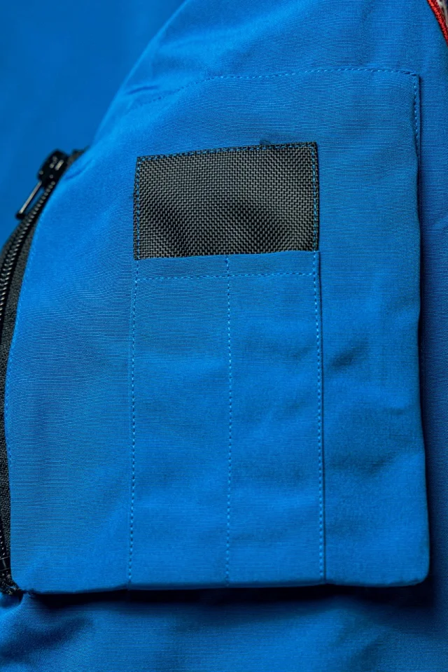 Canada Goose Down Jackets Fur-trim hood bomber jacket product detail image 15