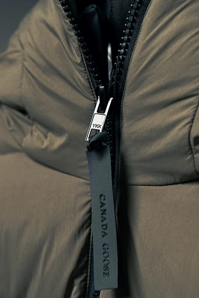Canada Goose Down Jackets Hooded quilted puffer jacket with black-label patch product detail image 18