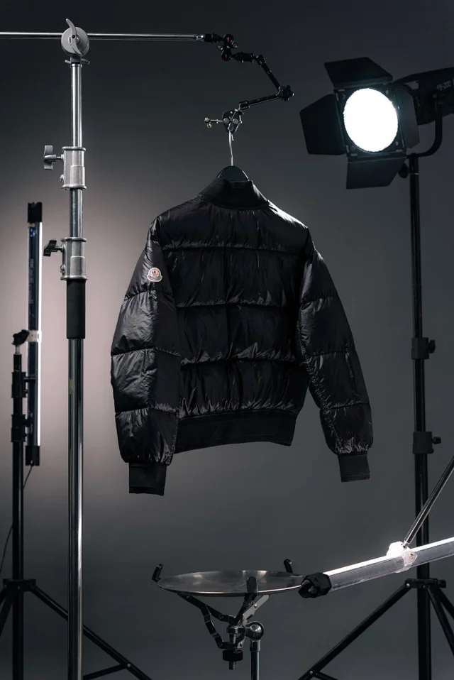 Moncler Down Jackets Short quilted bomber jacket with ribbed collar, cuffs and hem product detail image 4