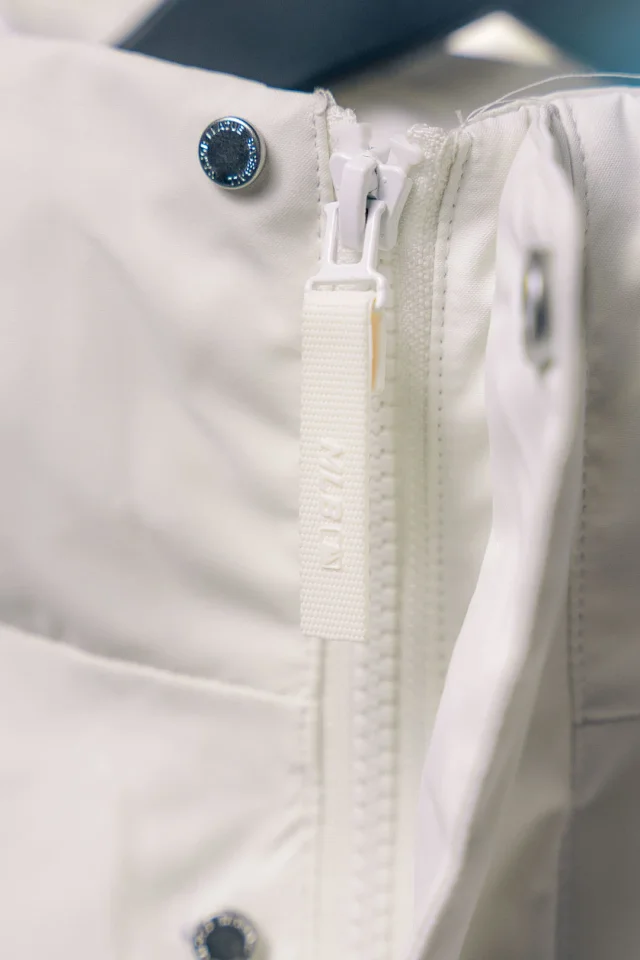 MLB Down Jackets Fur-Trim Hooded Parka with Embroidered Team Logos product detail image 8