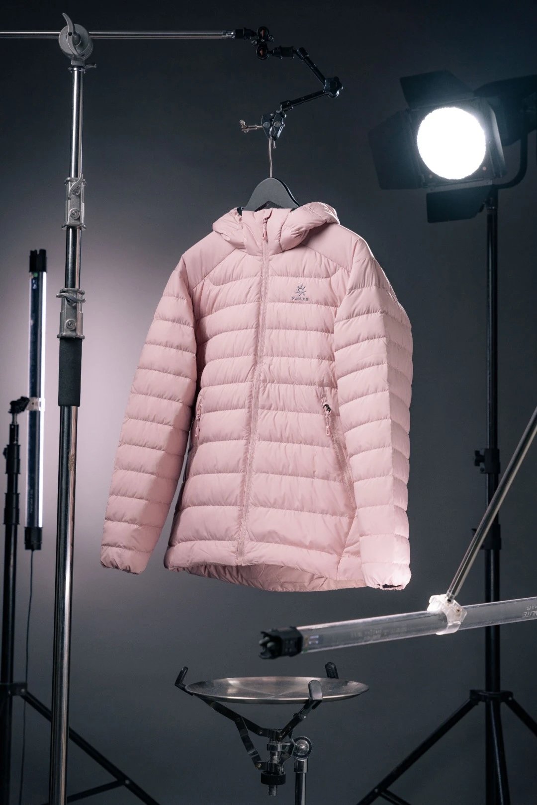 KAILAS Down Jackets Hooded quilted puffer jacket — powder