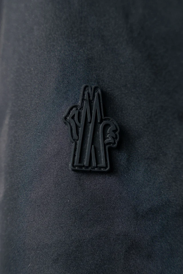 Moncler Down Jackets Fur-Trim Hooded Jacket product detail image 13