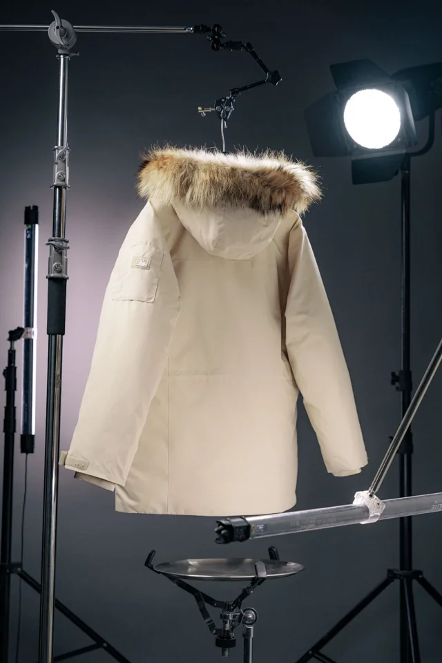 MLB Down Jackets Fur-Trim Hooded Parka with Embroidered Team Logos product detail image 11