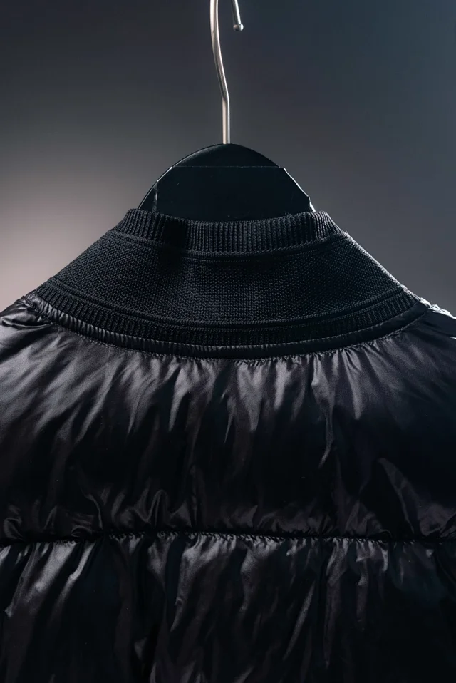 Moncler Down Jackets Short quilted bomber jacket with ribbed collar, cuffs and hem product detail image 7