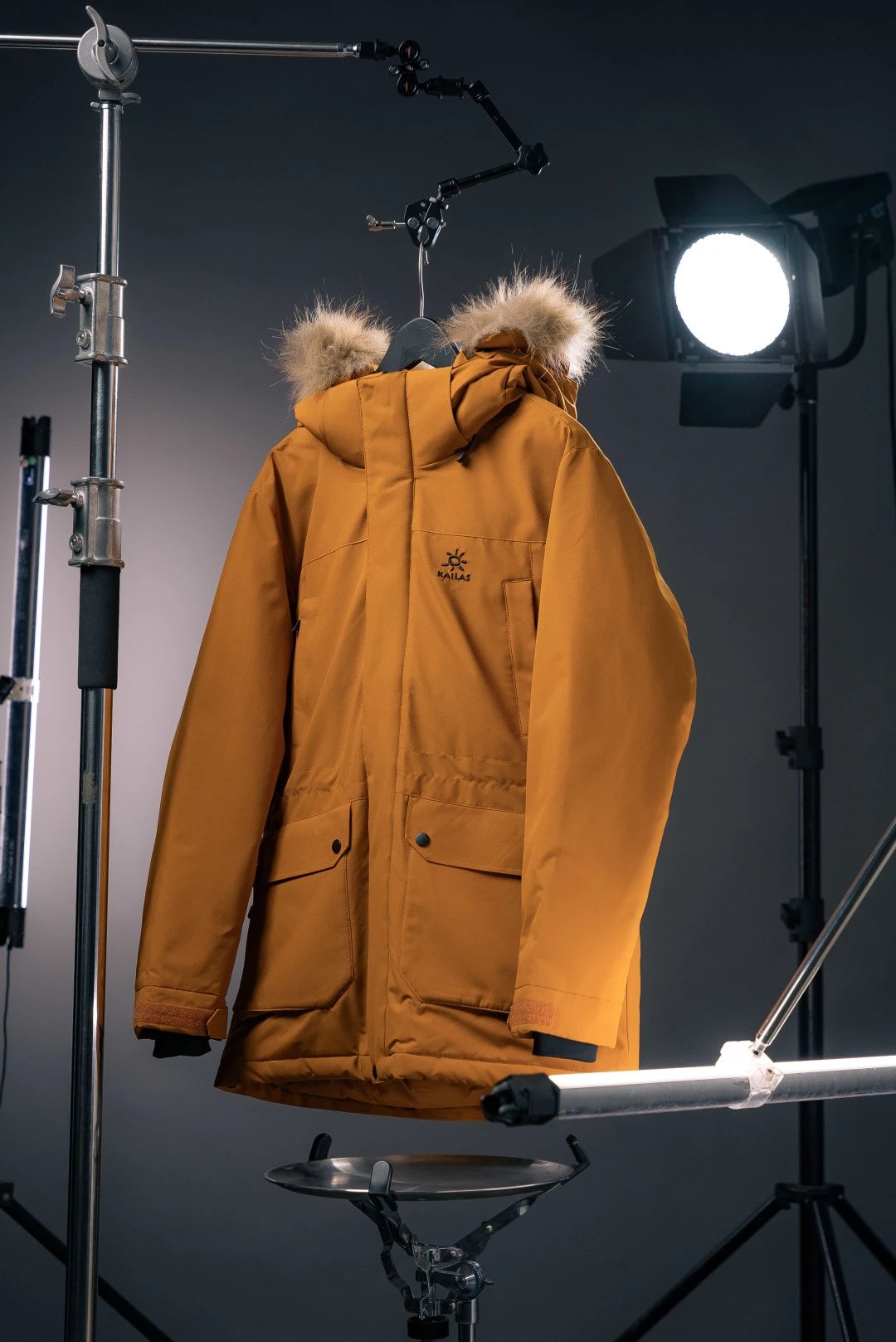 Kailas Down Jackets Fur-trim hood parka with flap pockets — Yellow