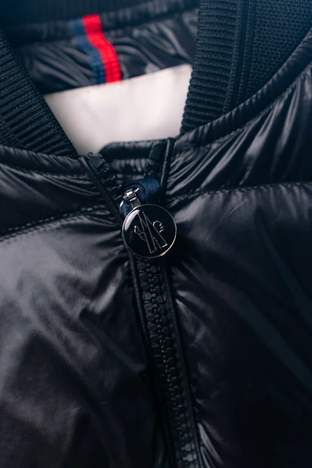 Moncler Down Jackets Short quilted bomber jacket with ribbed collar, cuffs and hem product detail image 8