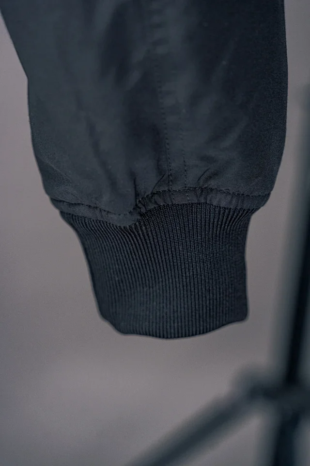 The North Face Down Jackets Quilted bomber jacket with sleeve utility pocket product detail image 13
