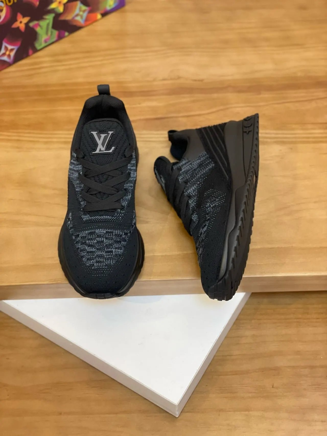 L**V sports shoes