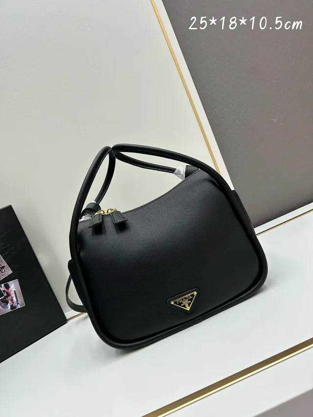 Prada Shoulder Bags Triangle Logo Bag product detail image 12