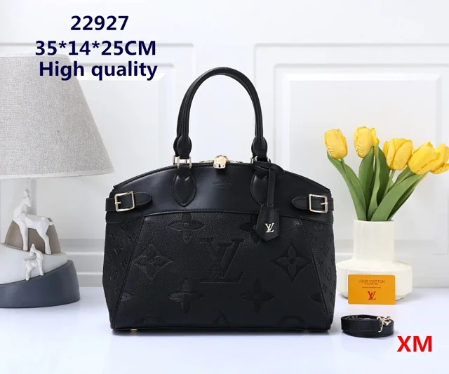Louis Vuitton Multiple handbag models: 22927, 44579, 46203 product detail image 10
