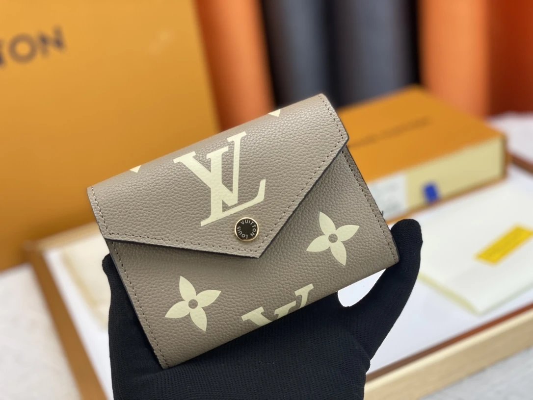 Louis Vuitton Monogram Empreinte Long Wallet Black with Pale Yellow Print - 10