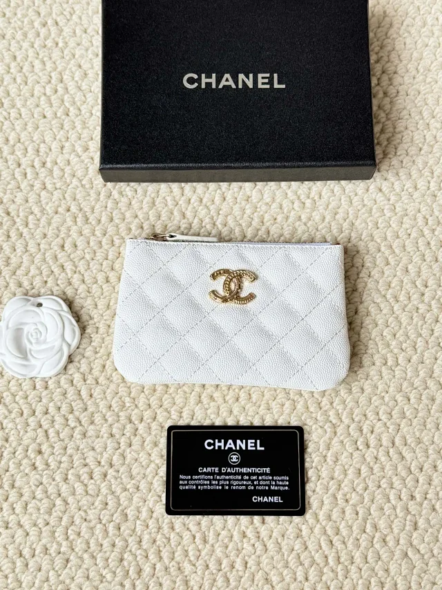 Chanel Wallets & Card Holders Quilted Zip Wallet product detail image 5