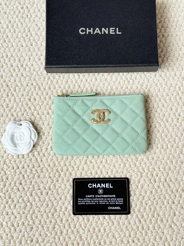 Chanel Wallets & Card Holders Quilted Zip Wallet product detail image 4