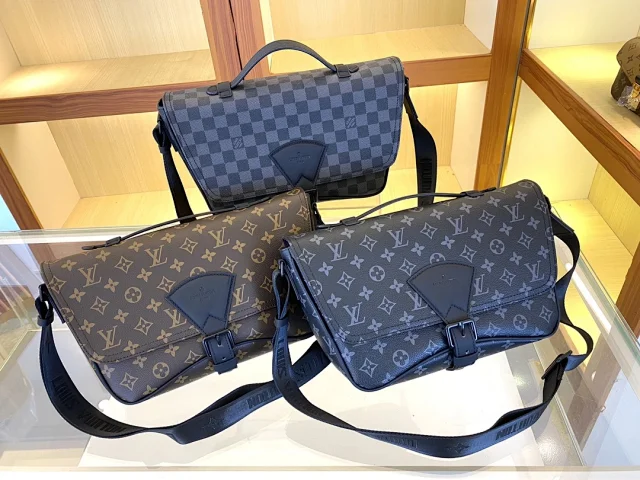 Louis Vuitton Crossbody Bags Monogram and Damier Canvas Bag product detail image 1