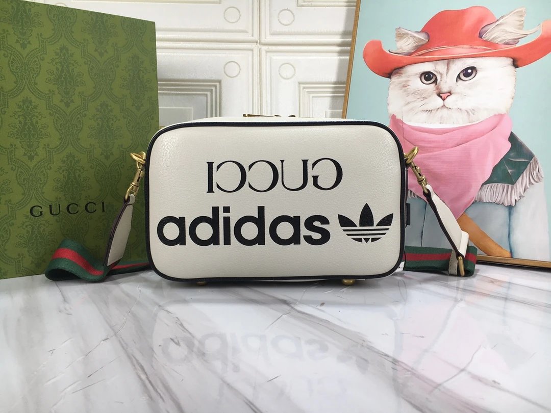 Gucci Neo Vintage GG Supreme Belt Bag Beige