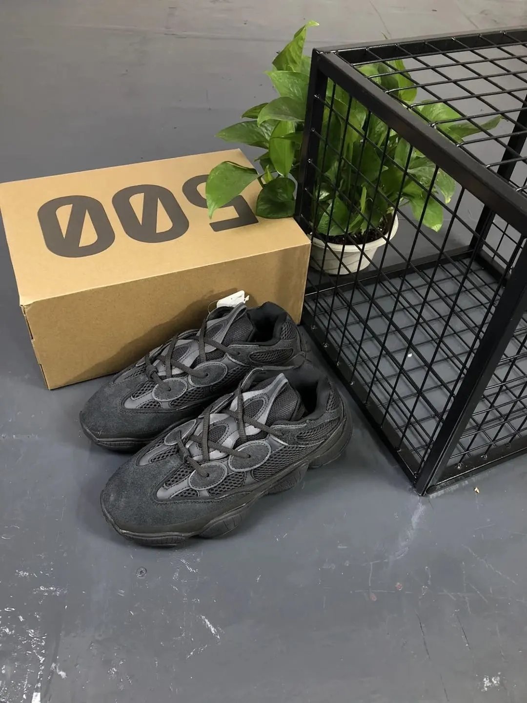Yeezy 500 All Black