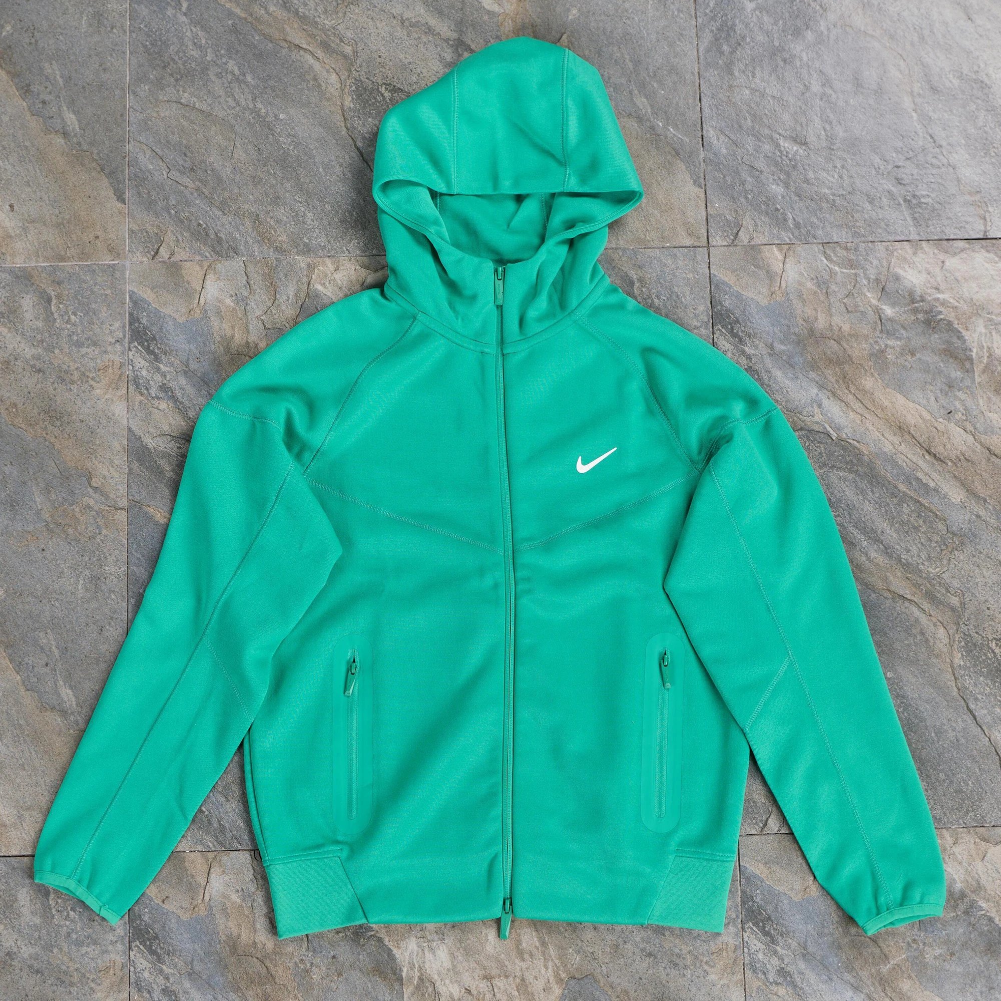 FD8454 Green