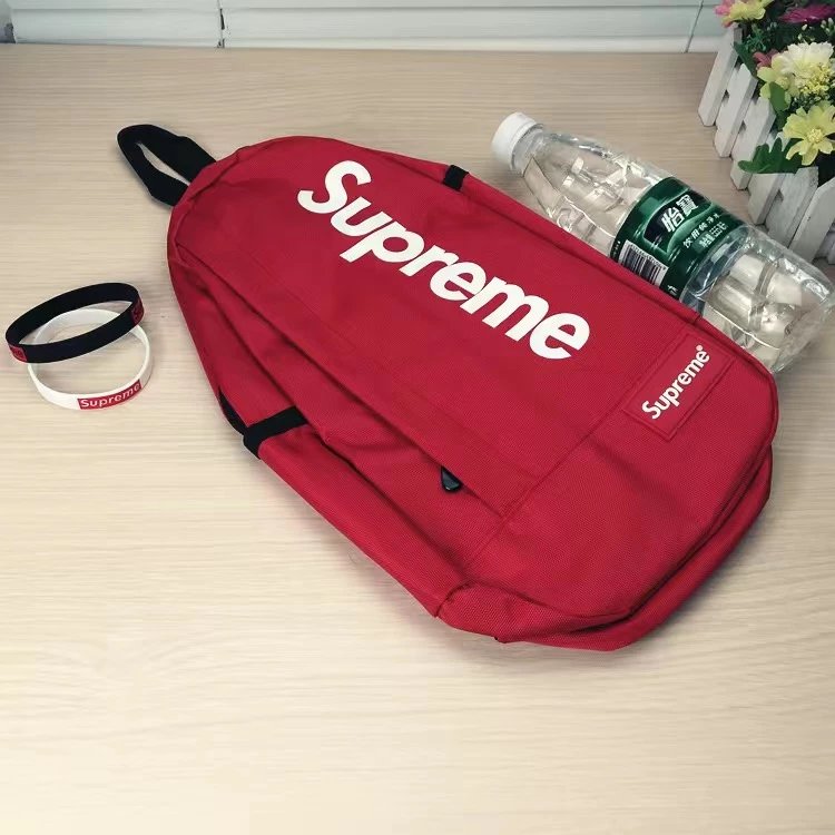 Big chest bag in red