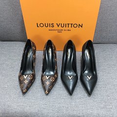High version L pointed printed thin heel high heels pointed pointed thin heel high heels French temperament socialite shallow mouth single shoe for women 2024 new printed thin heels pointed metal buckle patent leather thin heel high heels pointed black high heels black versatile sexy high heels pointed printed thin heel high heels presbyopia high heels metal pointed color blocked presbyopia shallow mouth women's shoes