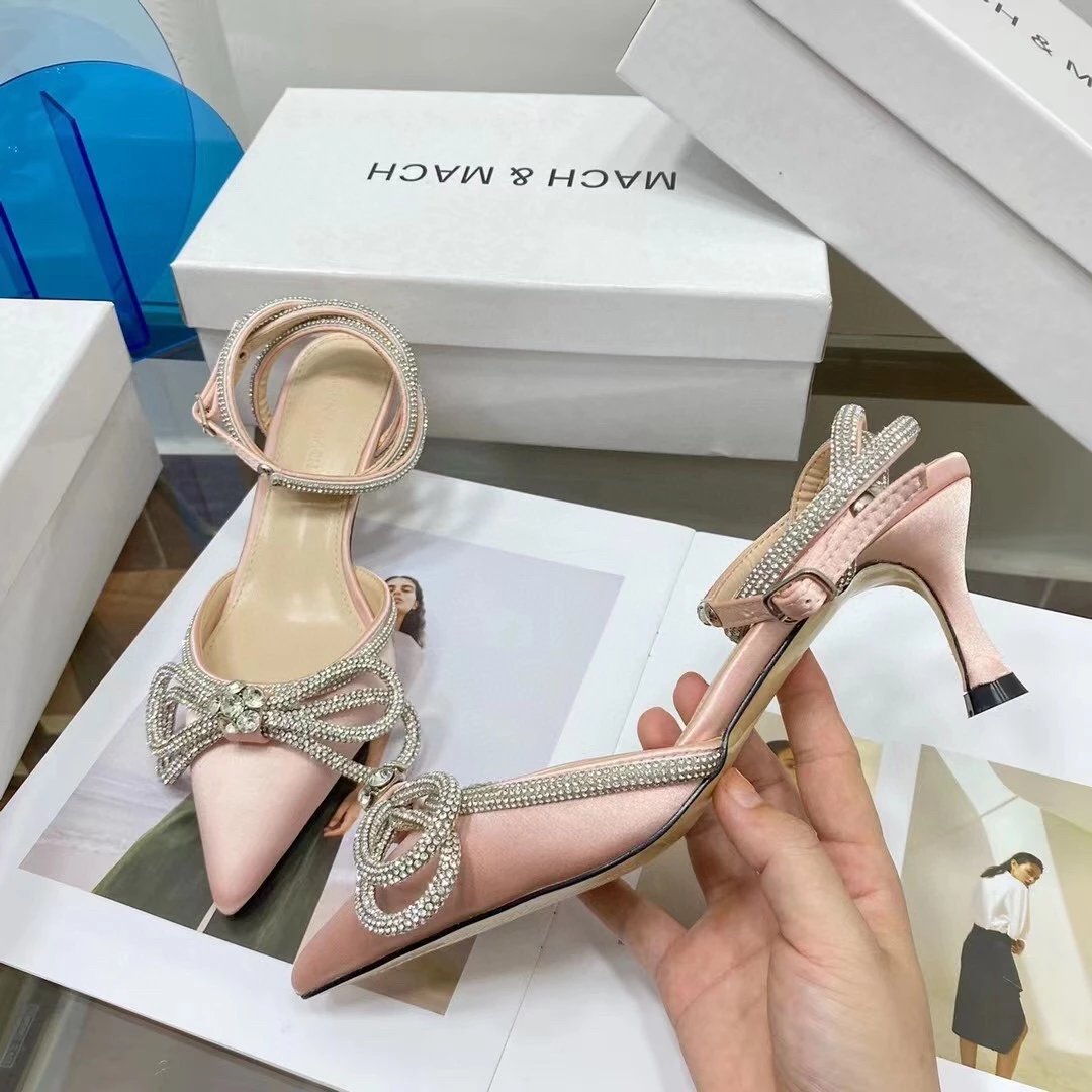 Nude silk