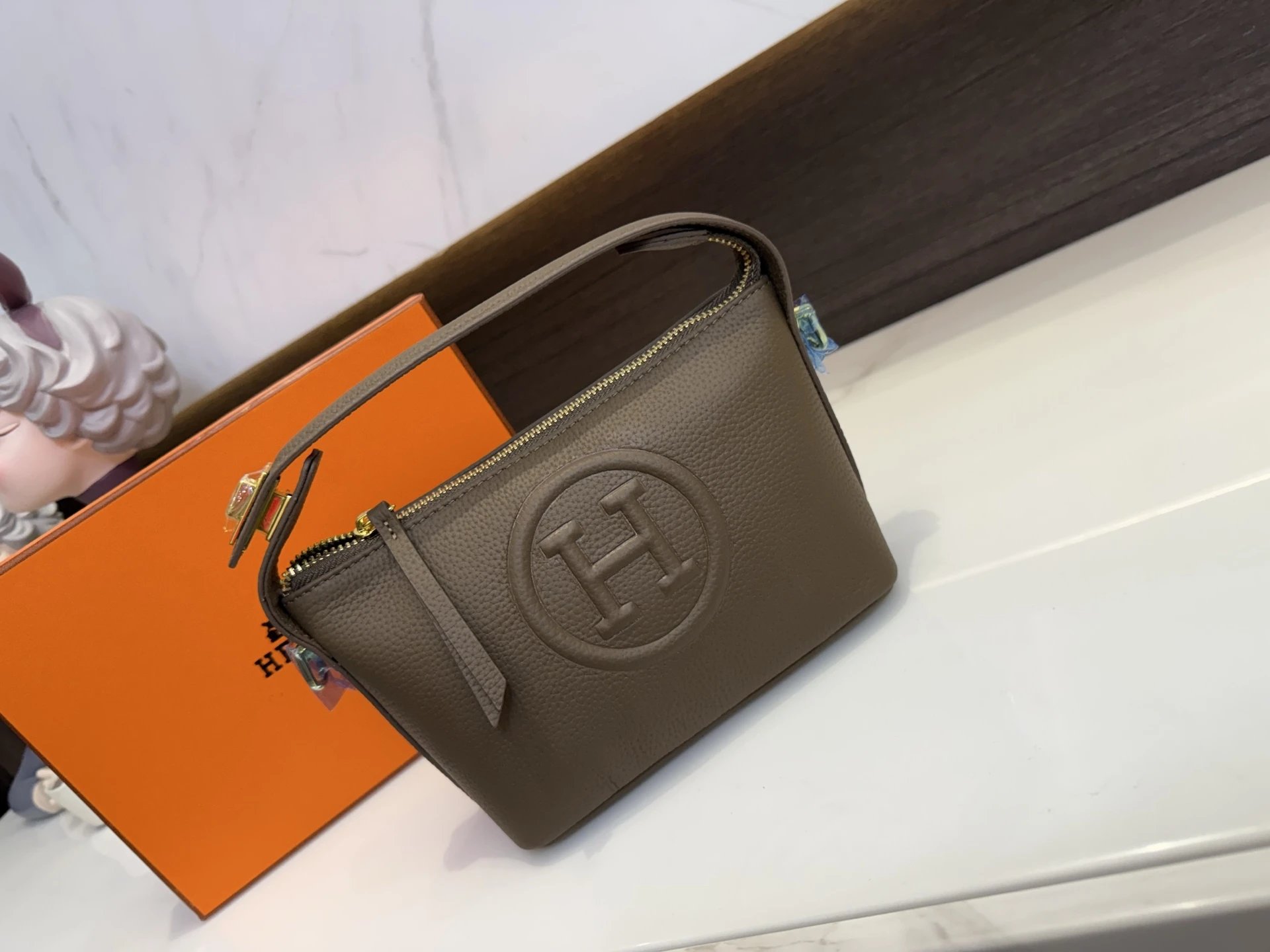 Hermès Mini Kelly Pochette Orange Epsom Leather Chain Bag - 15