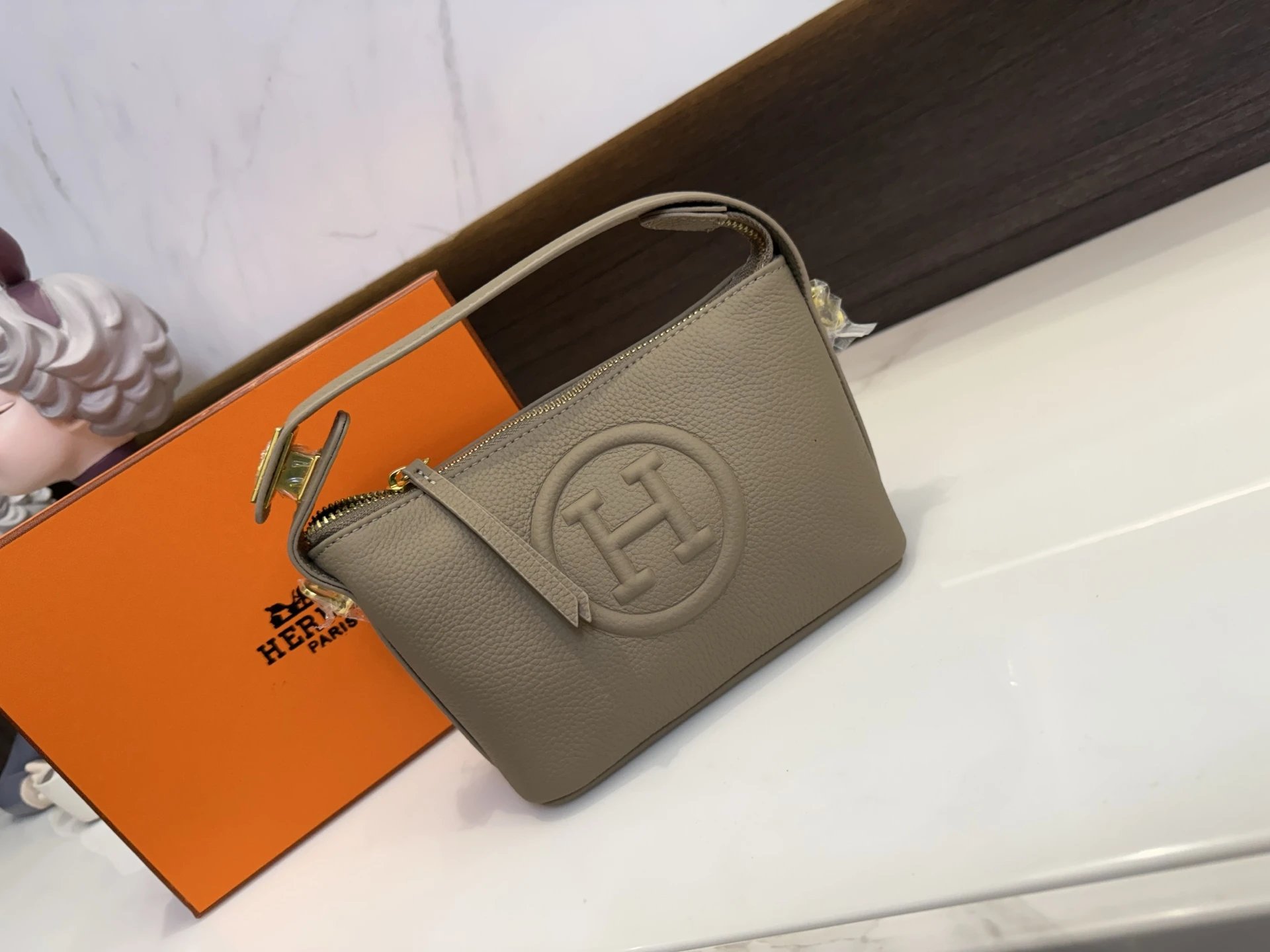 Hermès Mini Kelly Pochette Orange Epsom Leather Chain Bag - 12