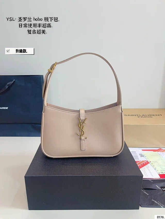 Saint Laurent Crossbody Bags Logo flap and chain-strap designs product detail image 33