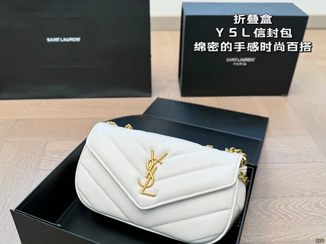 Saint Laurent Crossbody Bags Logo flap and chain-strap designs product detail image 37
