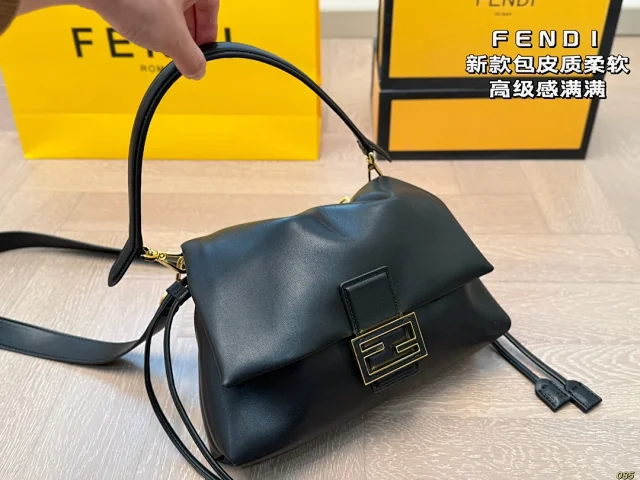 Fendi Sunshine and Peekaboo bags product detail image 31