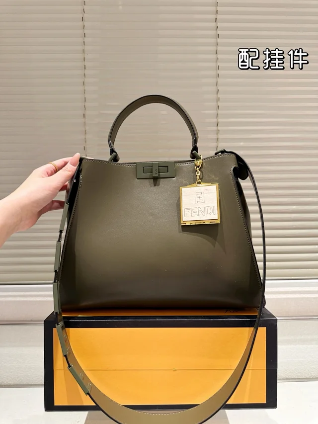 Fendi Sunshine and Peekaboo bags product detail image 23