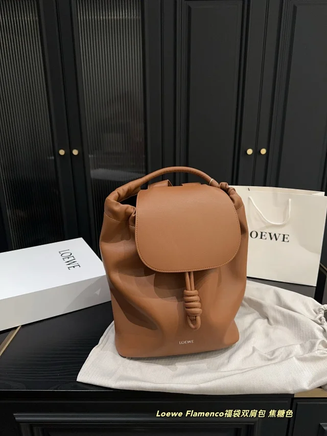 Loewe Drawstring Logo Shoulder Bag product detail image 23