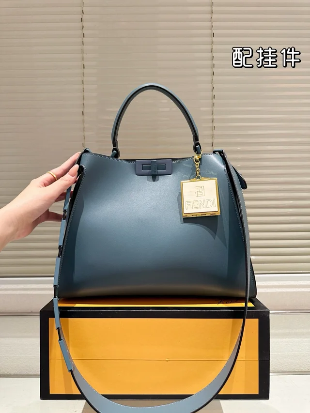 Fendi Sunshine and Peekaboo bags product detail image 24