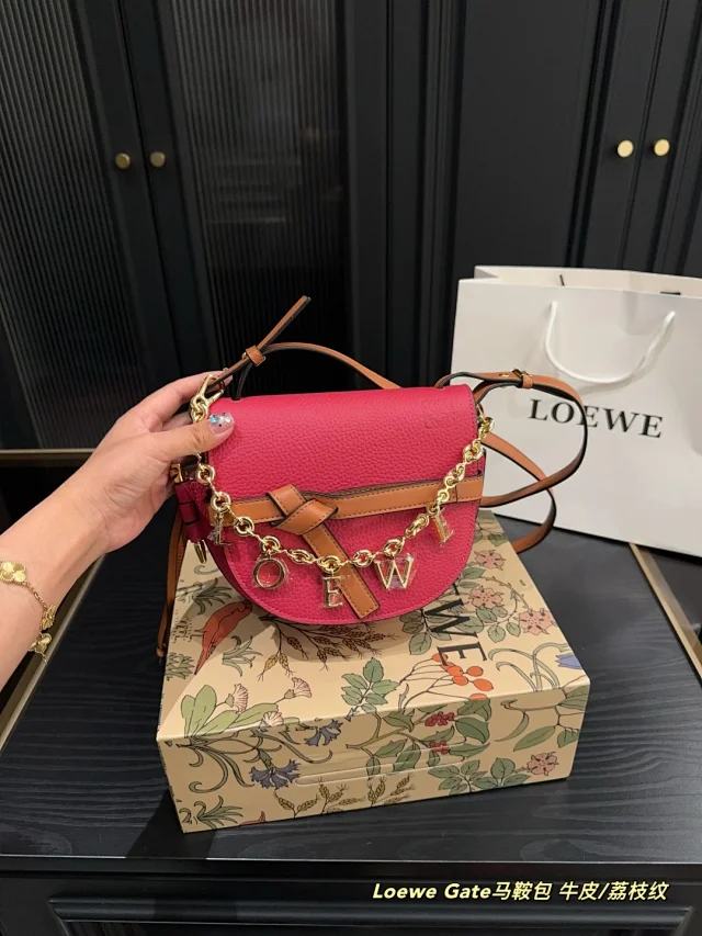 Loewe Drawstring Logo Shoulder Bag product detail image 33