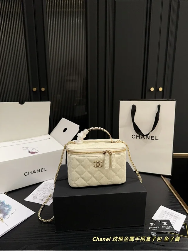 Chanel Handbags Quilted Top-Handle Chain-Strap Bag product detail image 24
