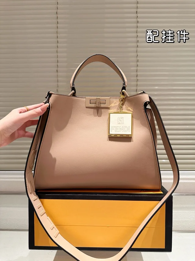 Fendi Sunshine and Peekaboo bags product detail image 27