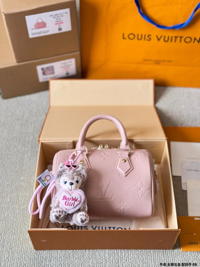 Louis Vuitton Monogram Handbag product detail image 46