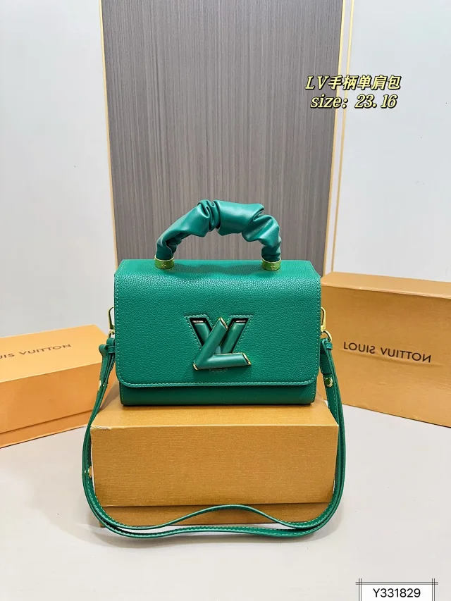 Louis Vuitton Monogram Handbag product detail image 32
