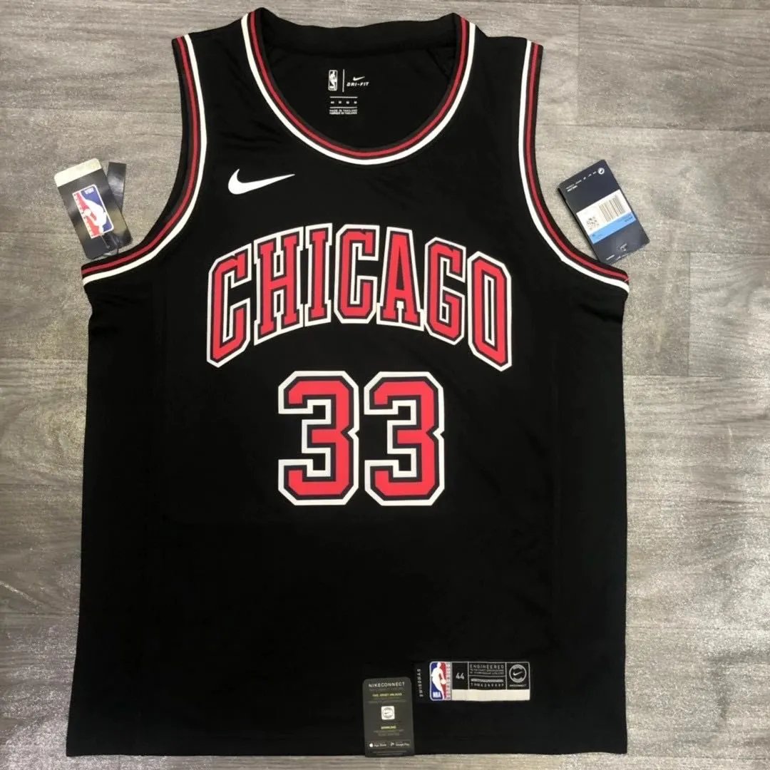 Bull Black-33 Pippen
